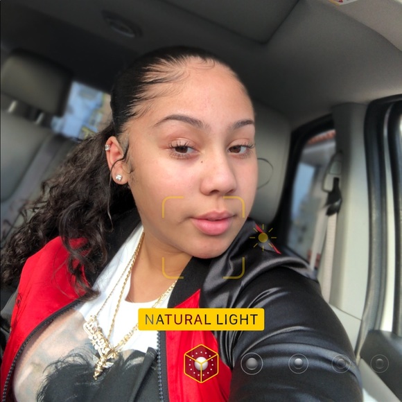 Meet your Posher, Veronica - Picture 1 of 1